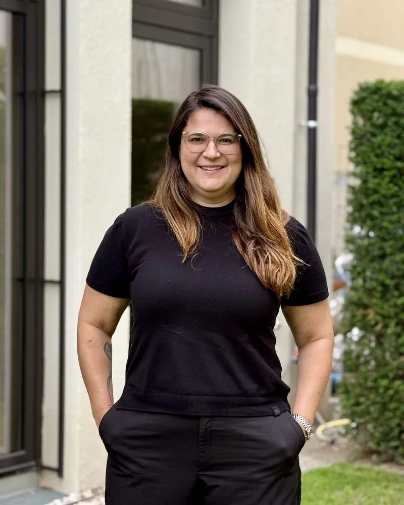 Anna Leon, Co-founder · HR & Knowledge